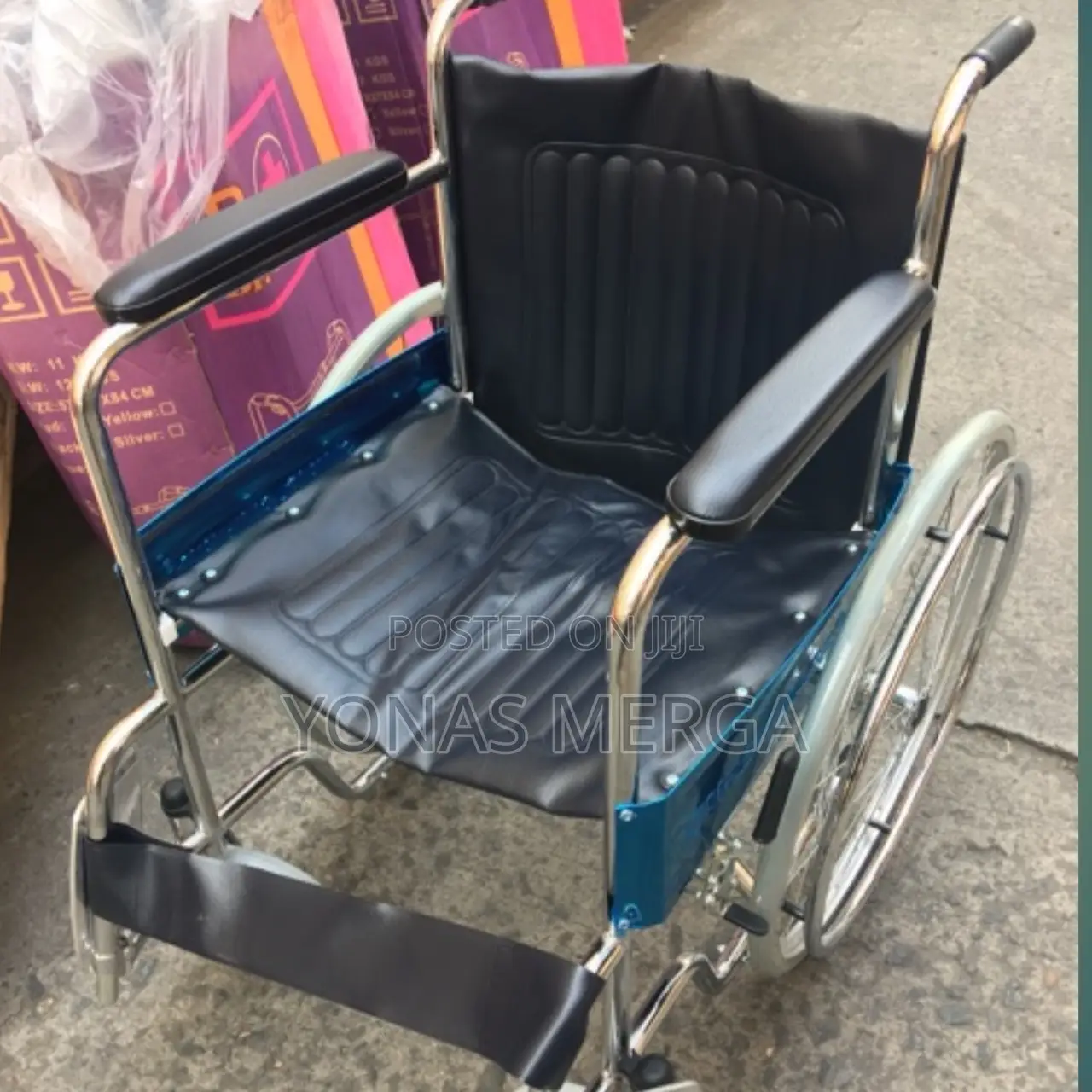 Older/Patients_disabled Wheelchair, Swivel Footrests Leather