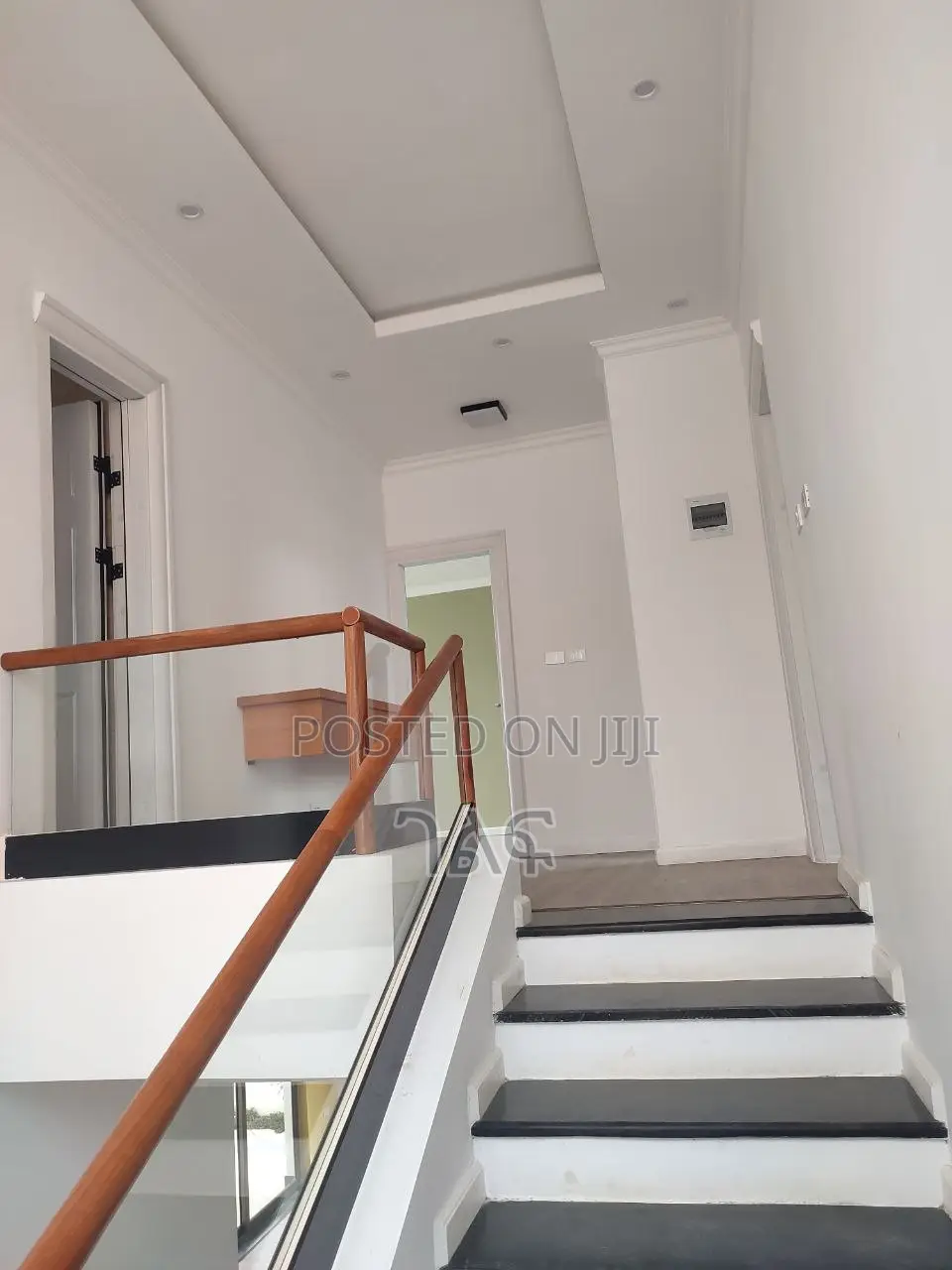 4bdrm House in አያት አዲስ መንደር ኮምፓውንድ, Bole for sale