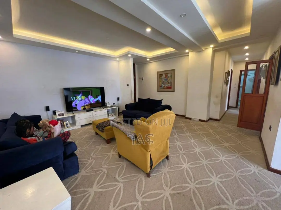 3bdrm Apartment in ካዛንቺስ ቅንጡ አፓርትመንት, Bole for sale