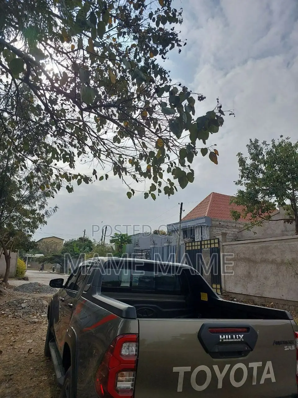 New Toyota Hilux 2023 Gray