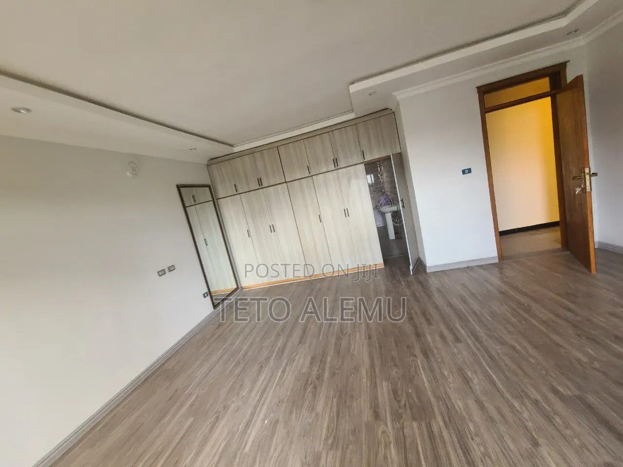 5bdrm House in የሚሸጥ ቤት ቦሌ ቡልቡላ, Bole for sale