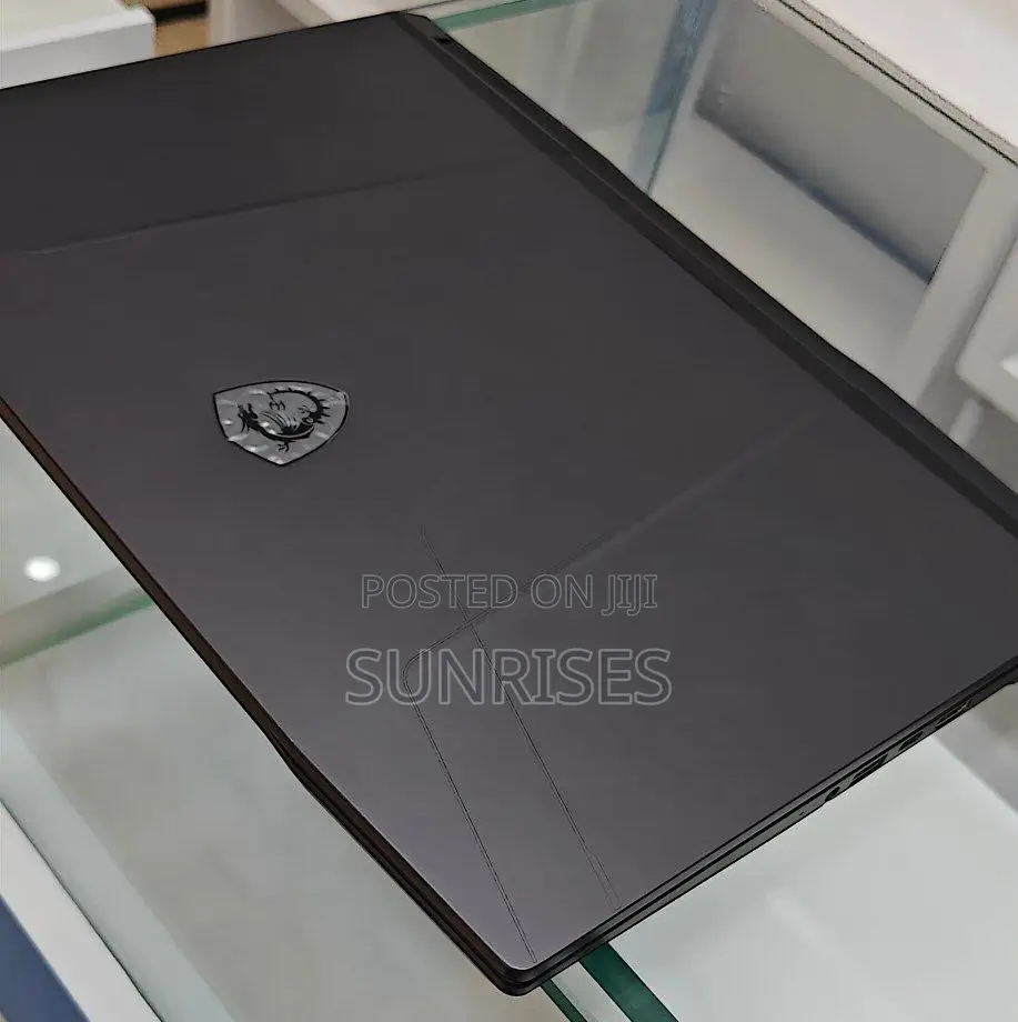 New Laptop MSI Pulse GL66 16GB Intel Core I7 SSD 512GB