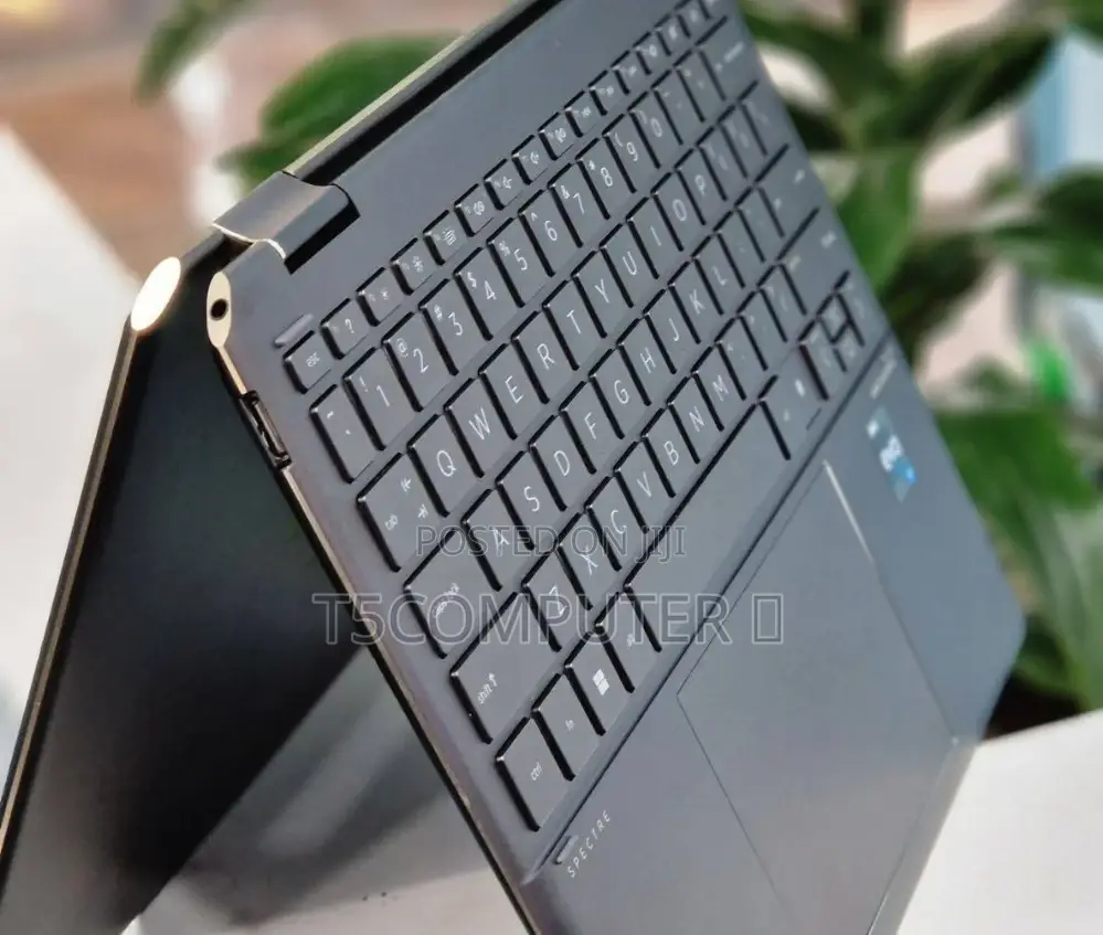 New Laptop HP Spectre X360 16GB Intel Core I7 SSD 1T