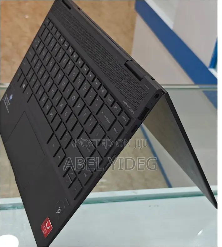 New Laptop HP Envy X360 8GB AMD Ryzen 5 SSD 512GB