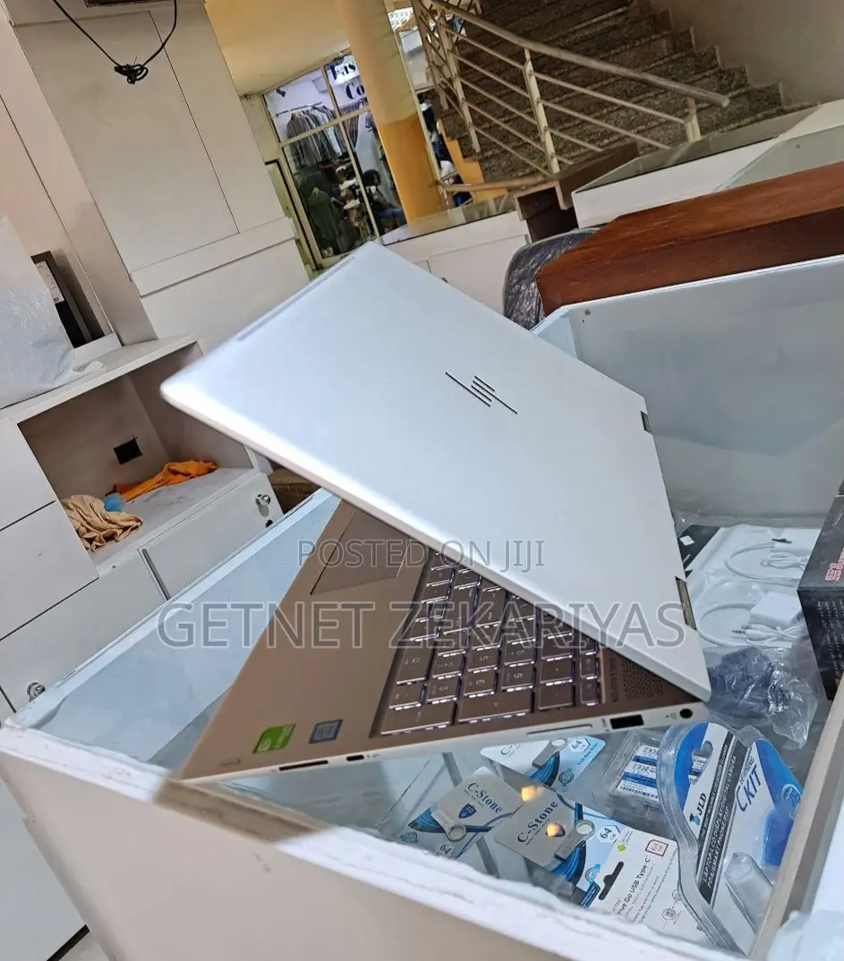 New Laptop HP Envy 15 8GB Intel Core I5 SSD 512GB