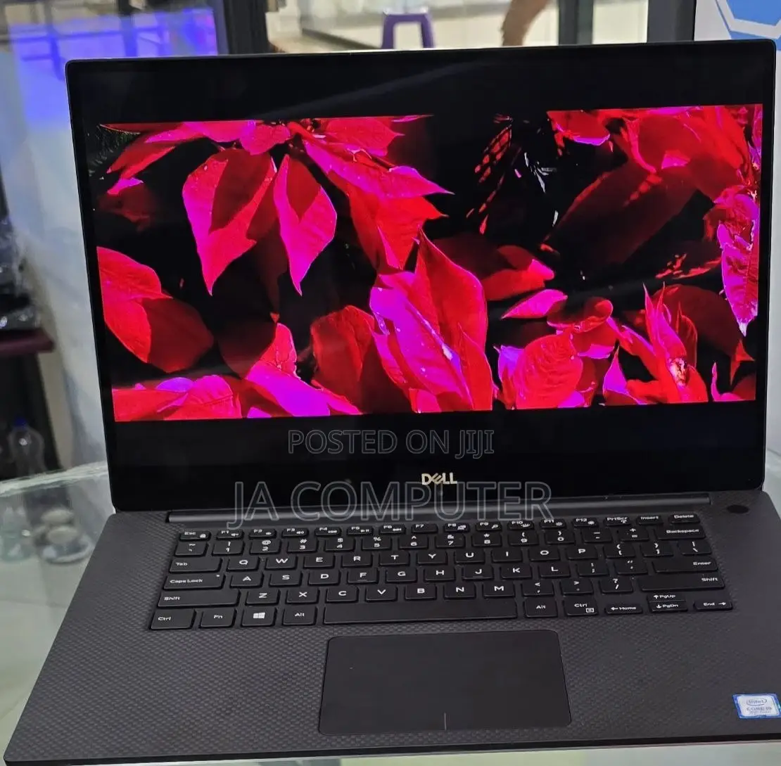 New Laptop Dell XPS 15 16GB Intel Core I9 SSD 512GB