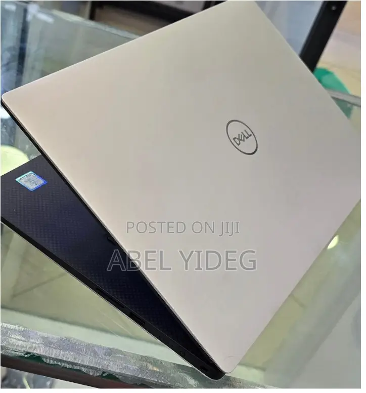 New Laptop Dell XPS 15 16GB Intel Core I9 SSD 512GB