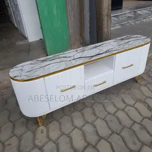 Photo - 1,50 Cm ቲቪ እስታንድ