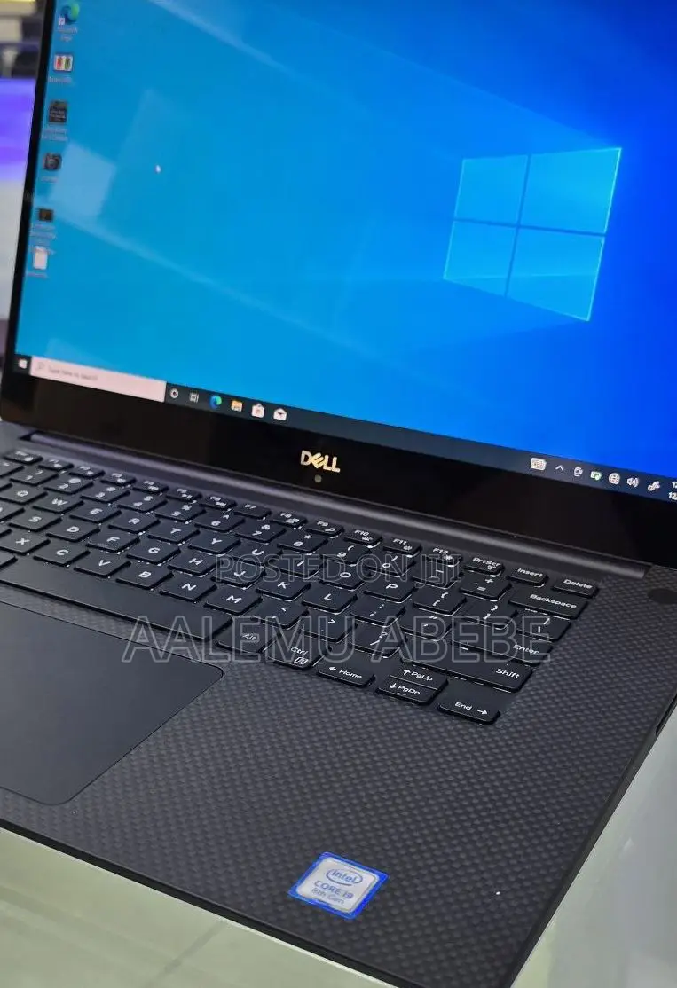New Laptop Dell XPS 15 16GB Intel Core I9 SSD 512GB