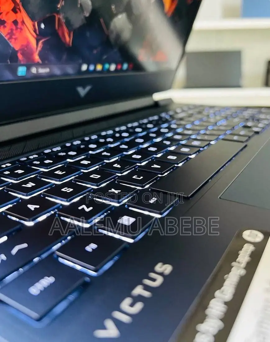 New Laptop HP Victus 16 16GB Intel Core I5 SSD 512GB