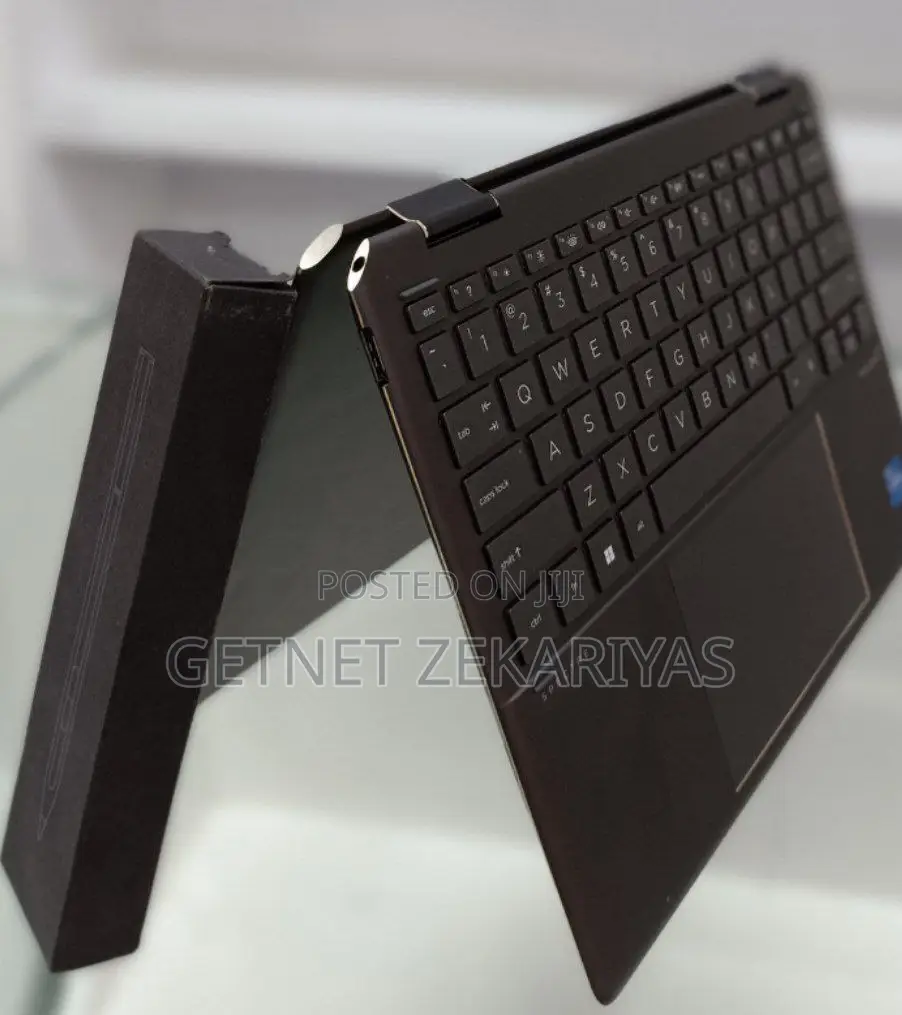 New Laptop HP Spectre 16GB Intel Core I7 SSD 1T