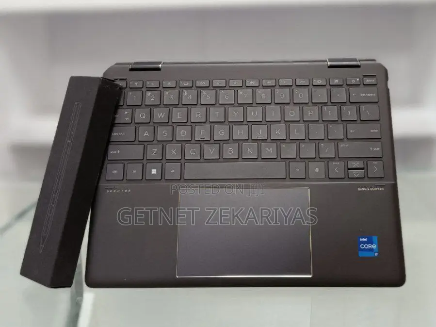 New Laptop HP Spectre 16GB Intel Core I7 SSD 1T