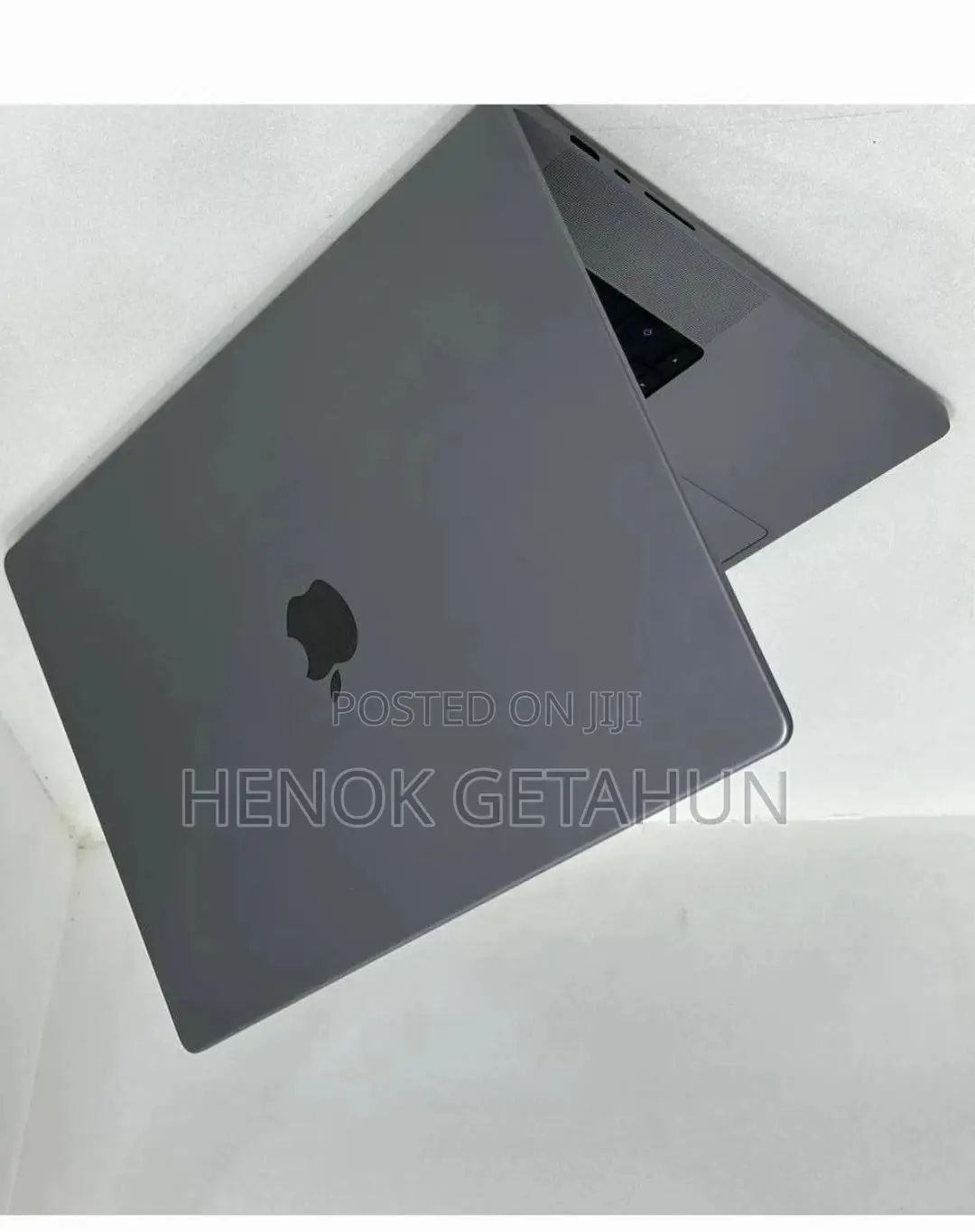 New Laptop Apple MacBook Pro M1 16GB Apple M1 Pro SSD 1T