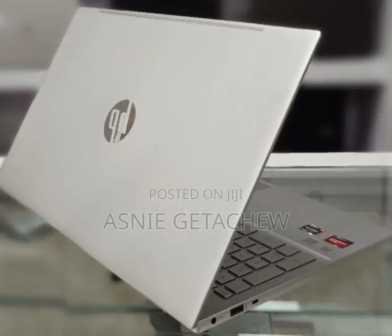 New Laptop HP Pavilion 15 8GB Intel Core I5 SSD 256GB