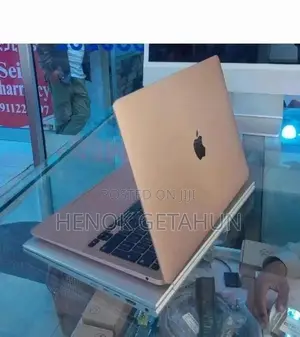 New Laptop Apple MacBook Pro M1 8GB Apple M1 SSD 256GB