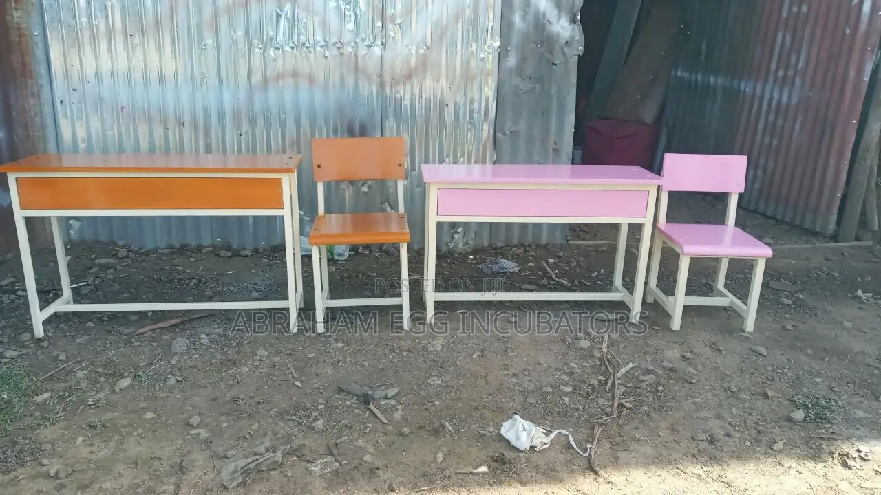 የተማሪዎች ወንበር እና ጠረዼዛ Students Chair Anf Table