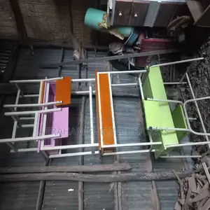 የተማሪዎች ወንበር እና ጠረዼዛ Students Chair Anf Table