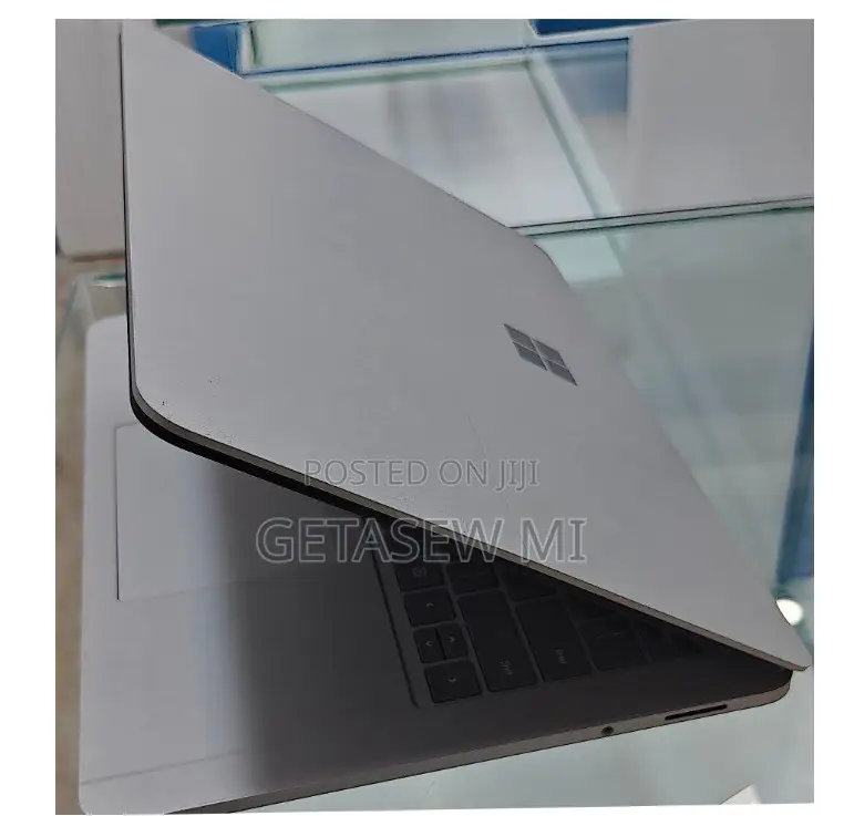 New Laptop Microsoft Surface Pro 9 16GB Intel Core I7 SSD 1T