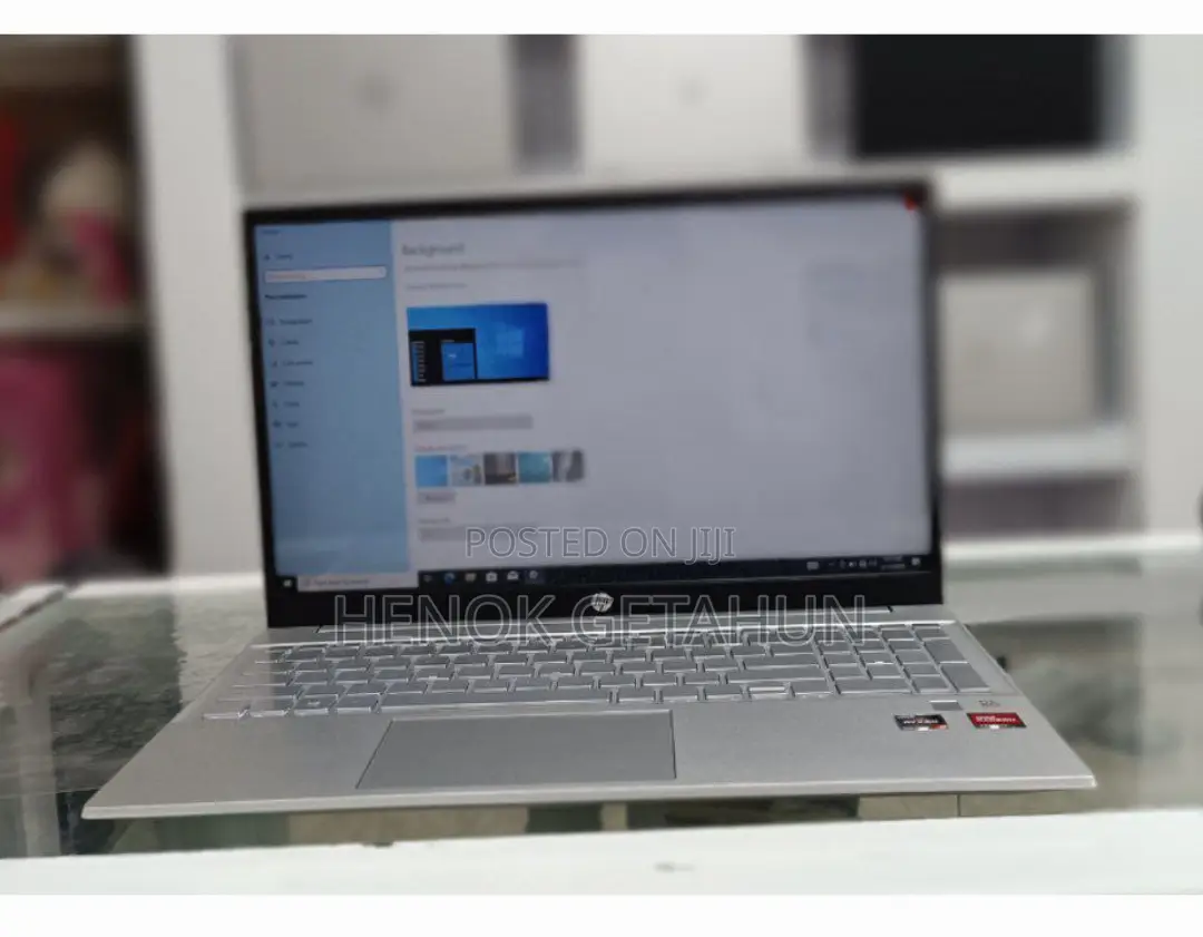 New Laptop HP Pavilion 15 8GB AMD Ryzen 3 SSD 256GB