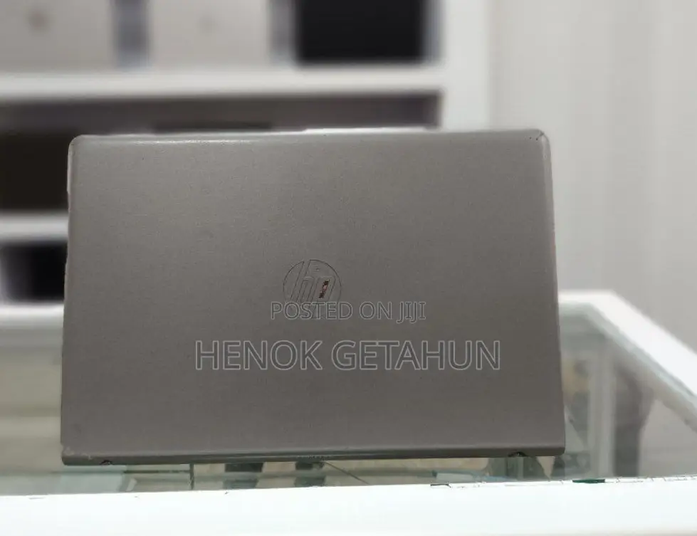 New Laptop HP Pavilion 15 8GB Intel Core I5 HDD 1T