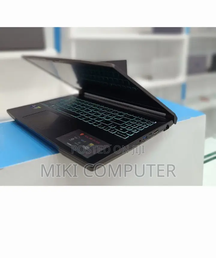 New Laptop MSI Pulse GL66 16GB Intel Core i7 SSD 1T