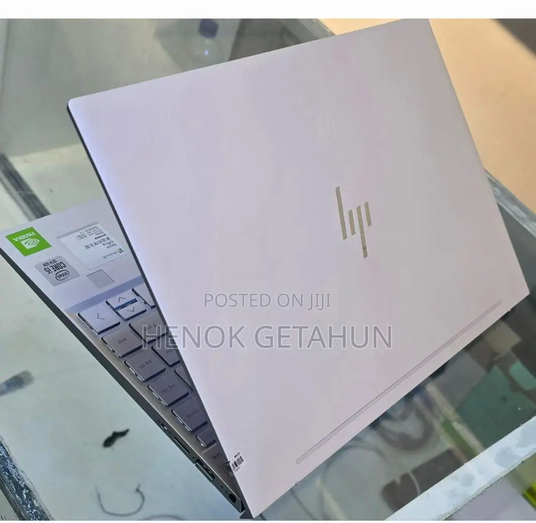 New Laptop HP Envy X360 8GB Intel Core I5 SSD 512GB