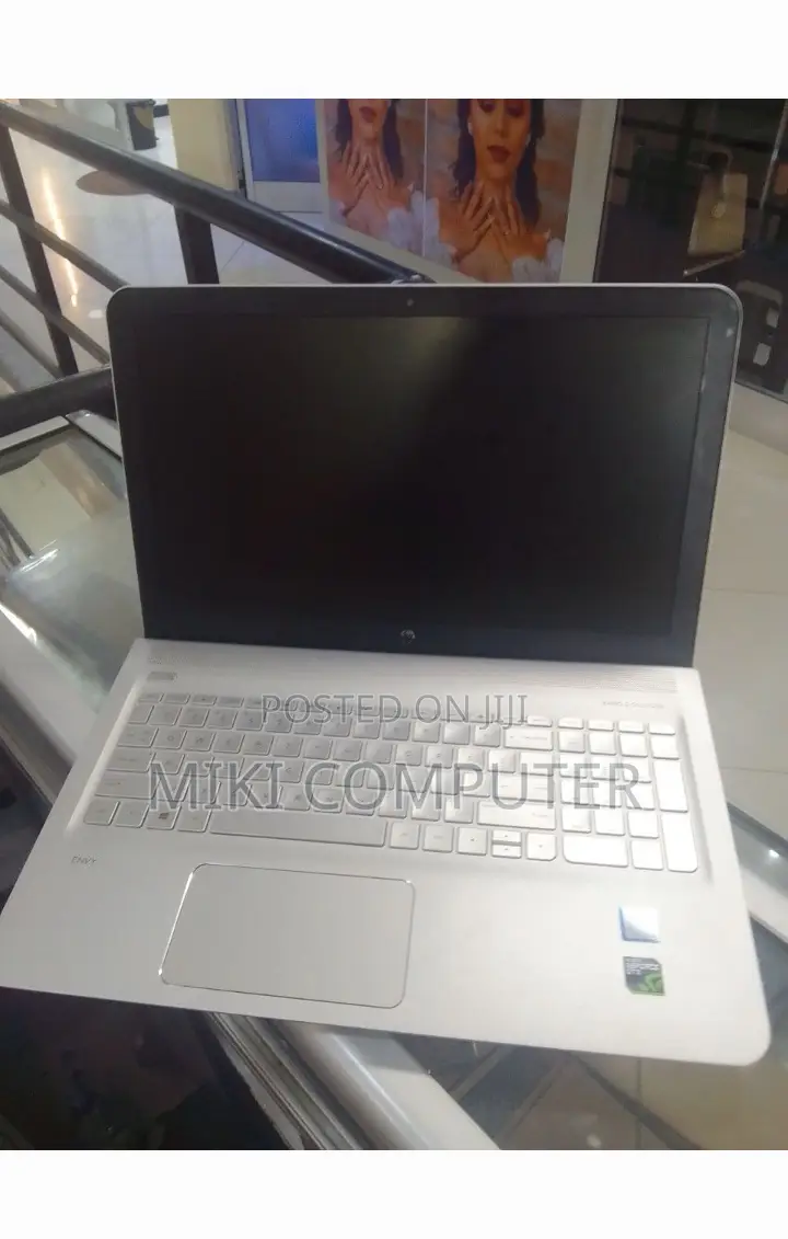 New Laptop HP Envy 13 8GB Intel Core I5 HDD+SSD 1T