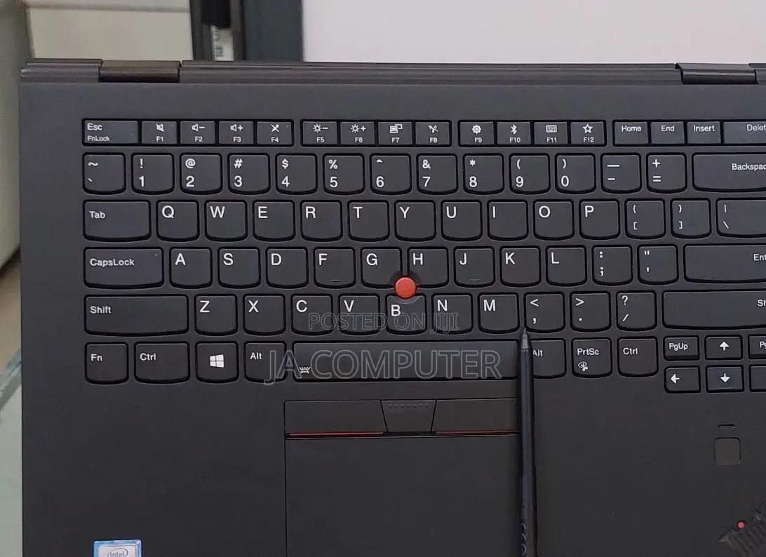 New Laptop Lenovo ThinkPad Yoga 370 8GB Intel Core I7 SSD 512GB