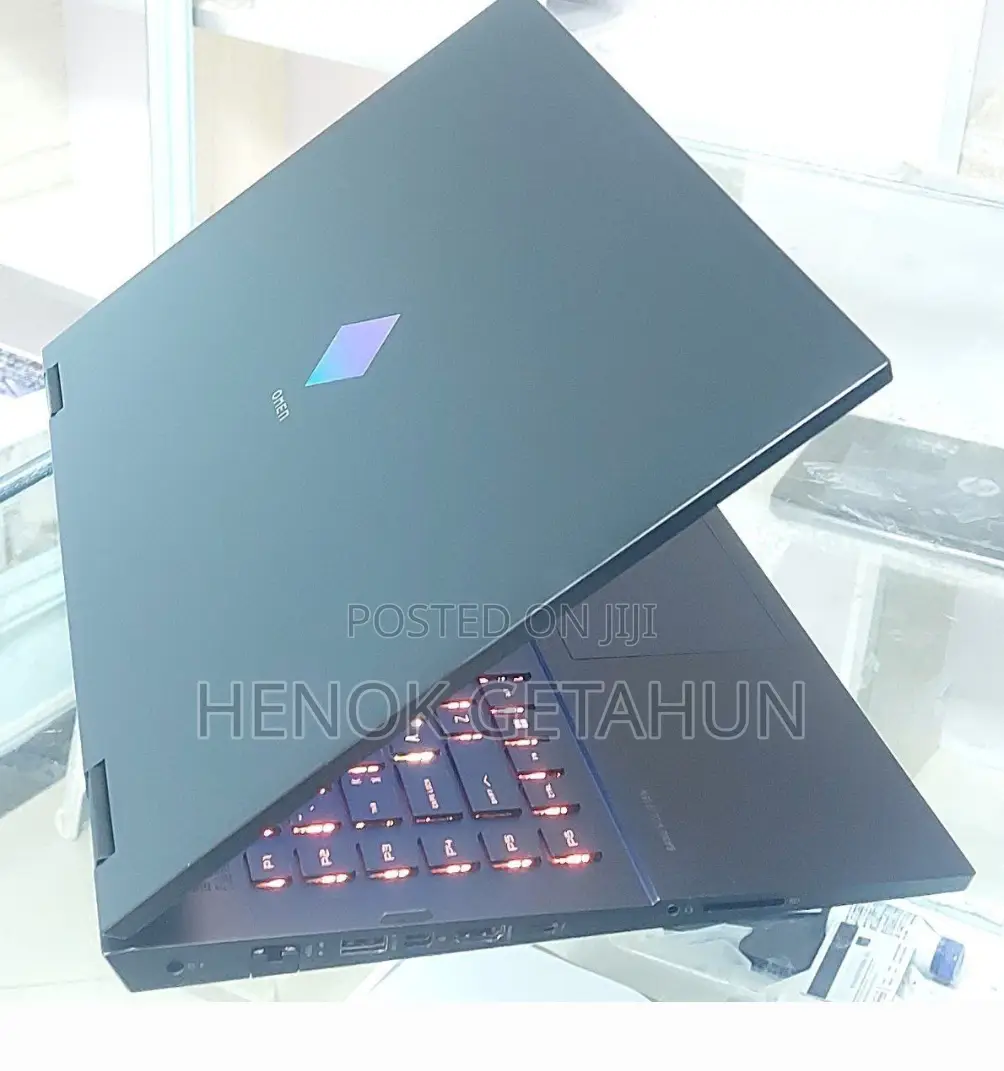 New Laptop HP Omen 17t 16GB Intel Core I7 SSD 1T