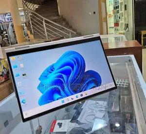 Photo - New Laptop Lenovo Yoga C740 8GB Intel Core I5 SSD 512GB