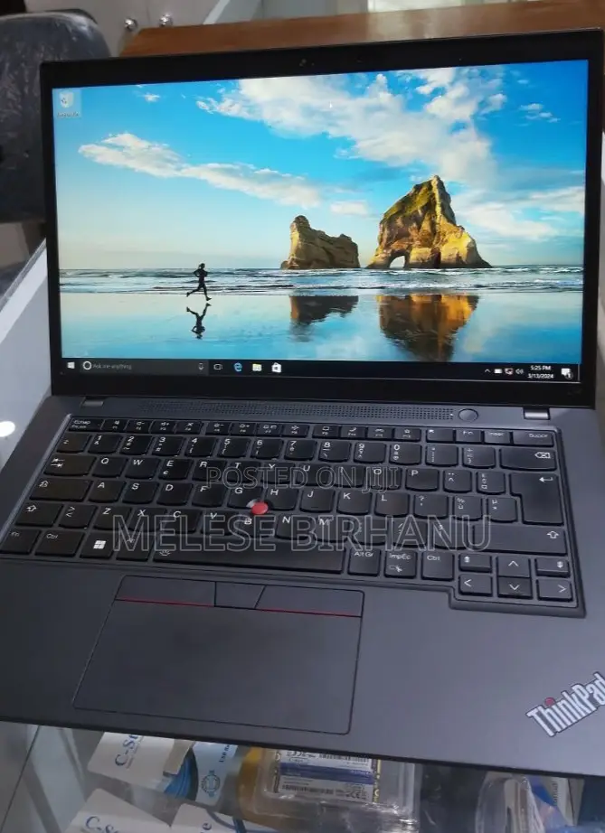 New Laptop Lenovo 16GB AMD Ryzen 5 SSD 256GB