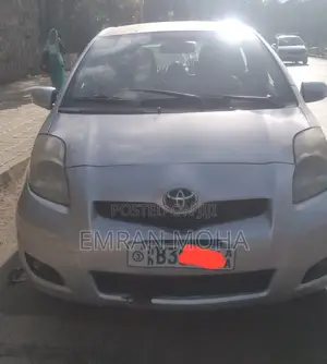 Toyota Yaris 2009 Silver