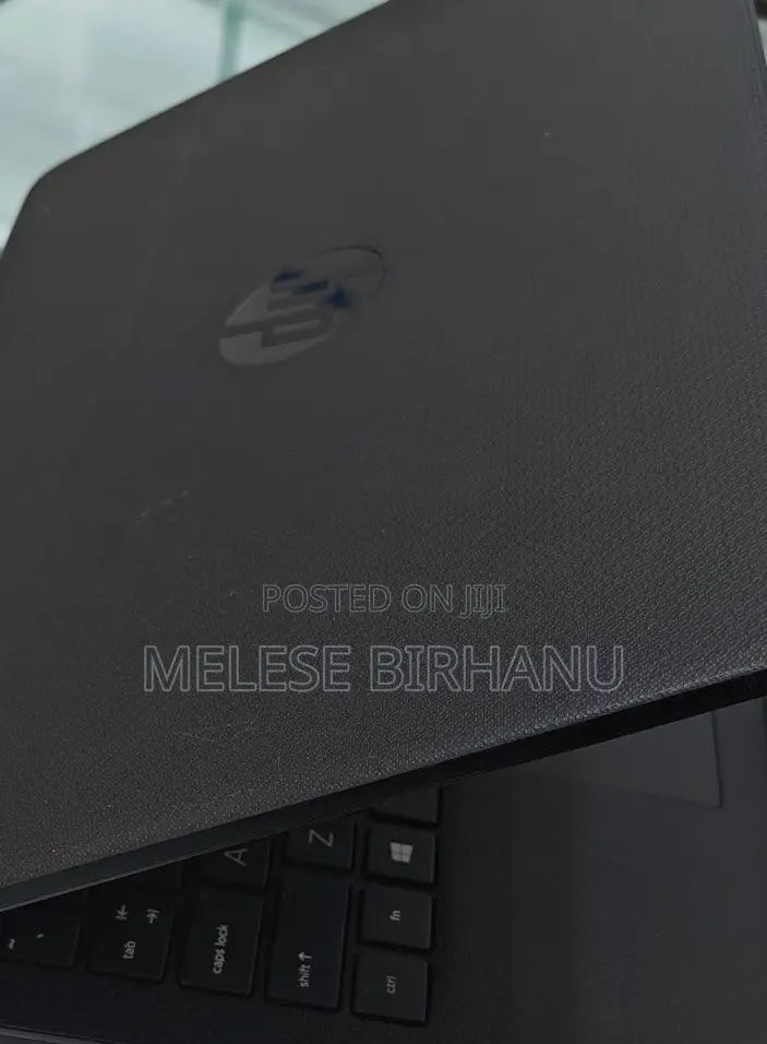 New Laptop HP 8GB AMD SSD 512GB