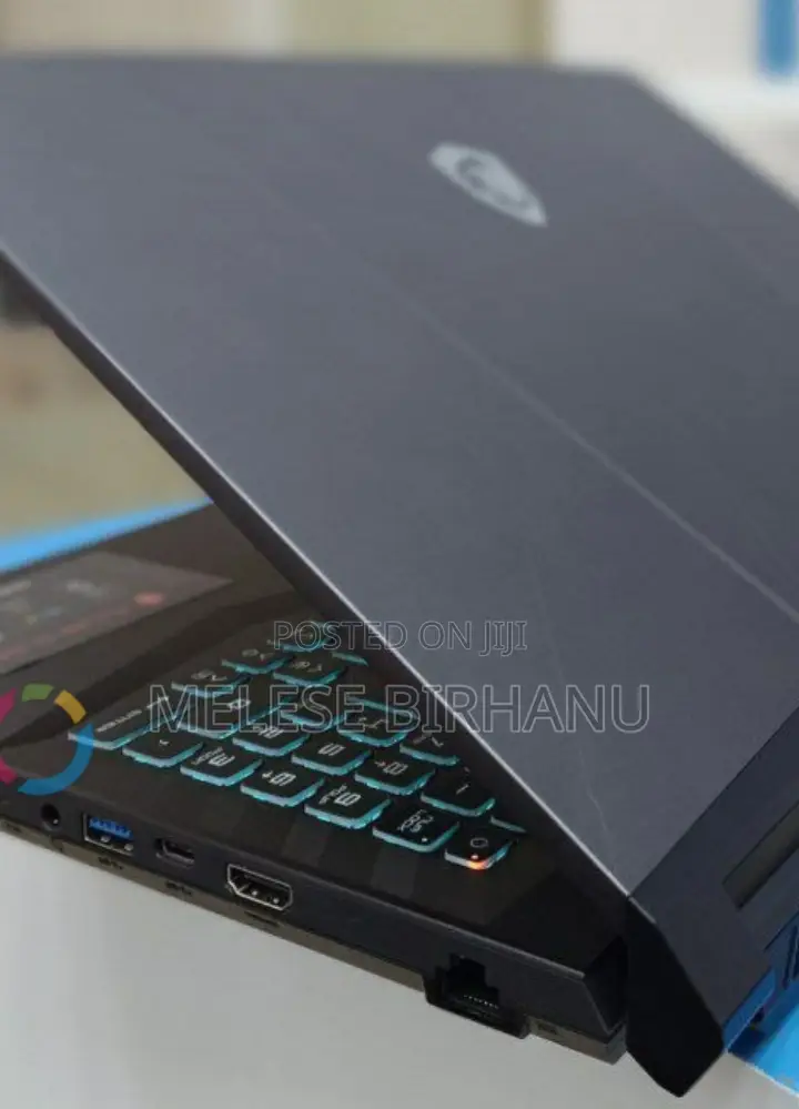 New Laptop MSI CX640DX 16GB Intel Core I9 SSD 512GB