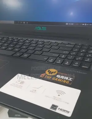 New Laptop Asus 8GB AMD Ryzen 5 SSD 256GB