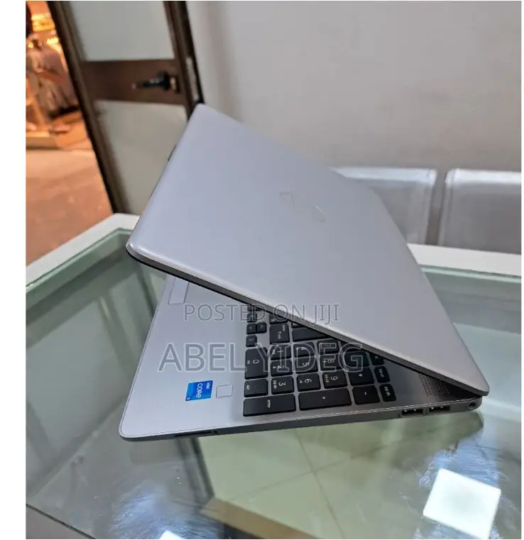 New Laptop HP Stream Notebook 8GB Intel Core I5 SSD 512GB