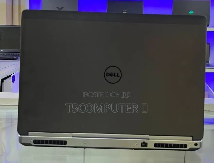 New Laptop Dell Precision 7720 32GB Intel Core I7 SSD 512GB