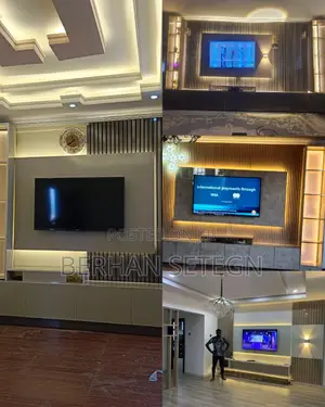 Photo - Wall Mounted Tv Stands ቤትን የሚያስውቡ በካሬ የሚሰሩ ቲቪ ስታንዶች