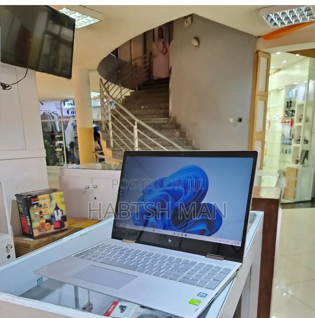 New Laptop HP Envy X360 8GB Intel Core I5 SSD 512GB