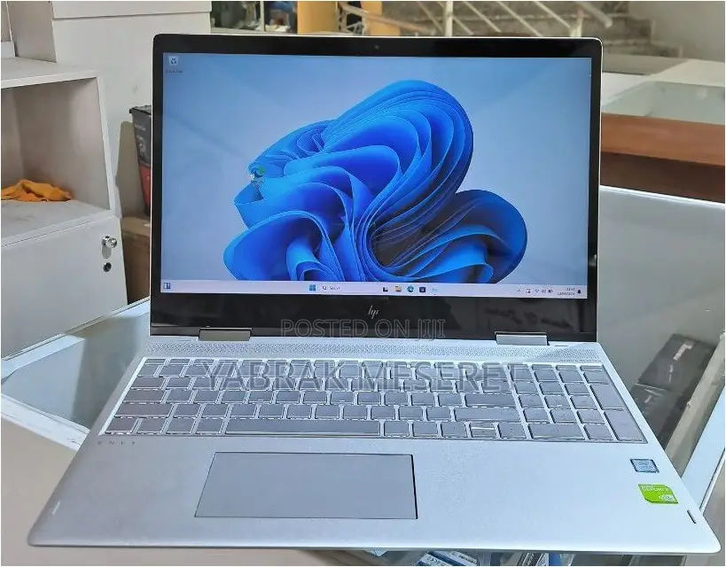 New Laptop HP Envy X360 16GB Intel Core I5 SSD 512GB