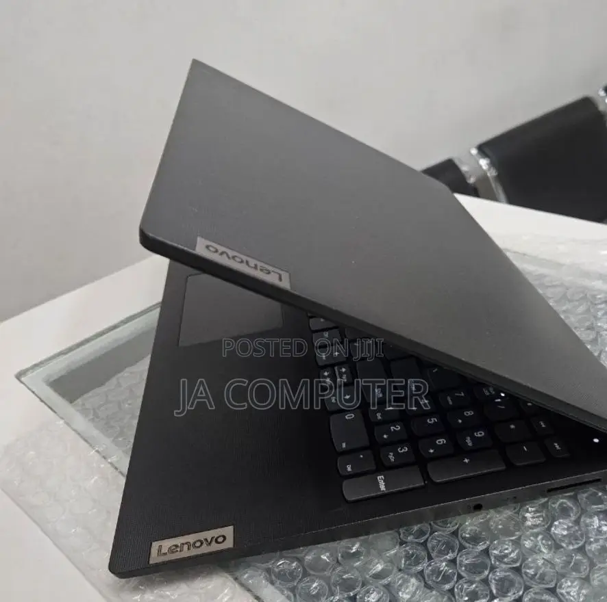 New Laptop Lenovo Ideapad 3 4GB AMD Ryzen 3 SSD 128GB