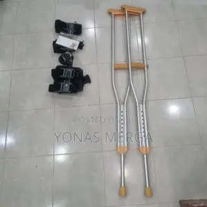 Photo - Portable Extendable Medical Crutches, Push Button Adjustable