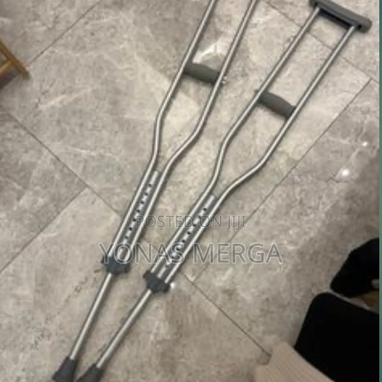 Crutches ZQP SURGICAL Height Adjustable(2pcs) Ultralight