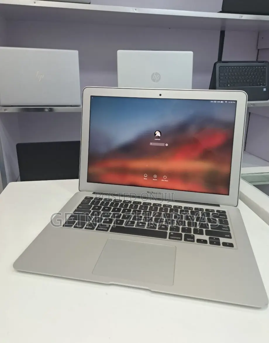 New Laptop Apple MacBook Air 2017 8GB Intel Core I5 SSD 256GB