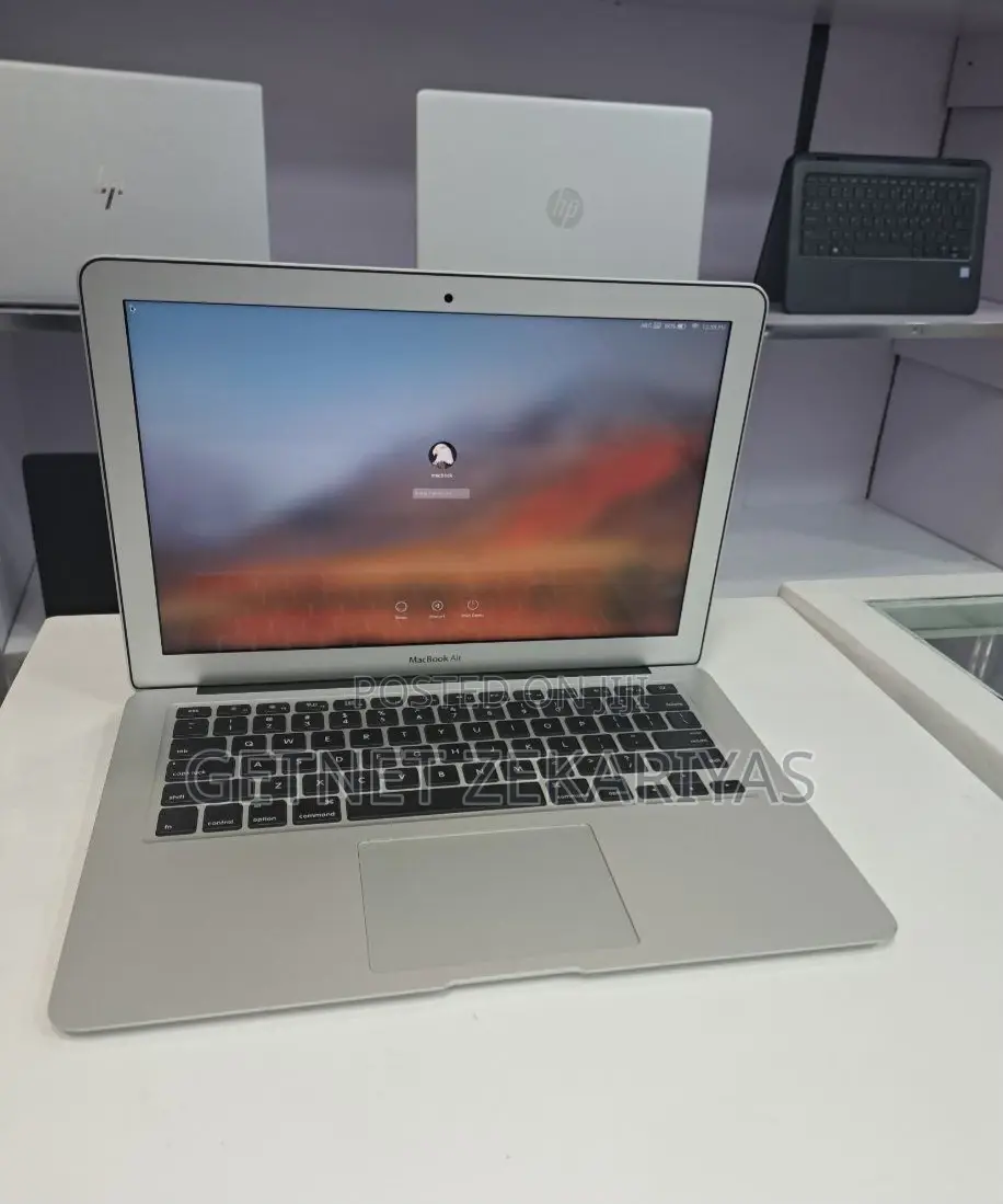 New Laptop Apple MacBook Air 2017 8GB Intel Core I5 SSD 256GB