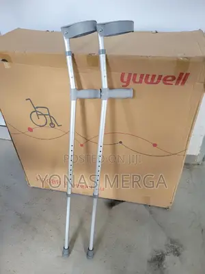 Photo - Crutches Height Adjustable Design Easily Accommodates
