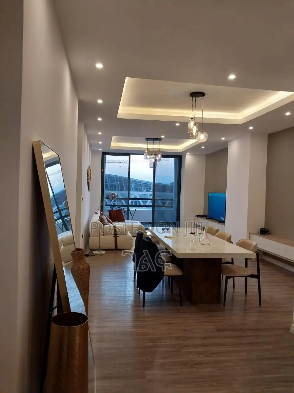 3bdrm Apartment in ቦሌ 24 ቅንጡ አፓርትመንት, Bole for sale