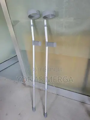 Photo - Crutches_crutches Dynarex Forearm Crutches-Tall,5’10”To 6’6”