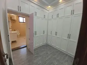 6bdrm House in የሚሸጥ ቤት አያት, Bole for sale