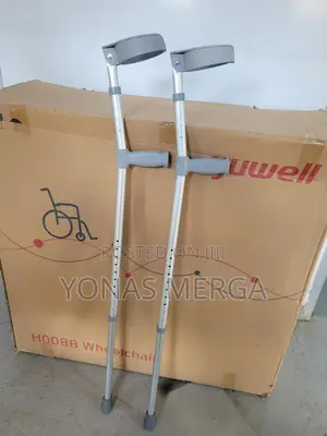 Photo - Crutches _Flexyfoot Comfort Grip Double Adjustable Crutch